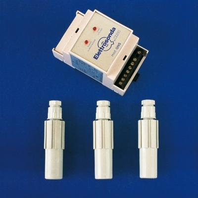 Elektrodenrelais Modell QAS  230 Volt einschließlich 3 Elektroden/Widerstand max. 70 Kohm/Steuergerät kann bis